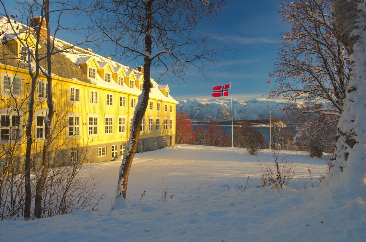 Solhov, Castle Of The Lyngen Alps 호텔 Lyngseidet 외부 사진